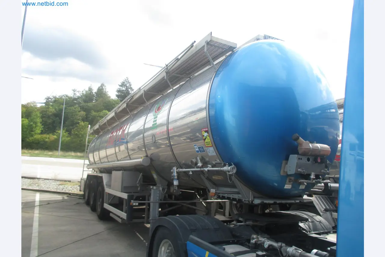 Tractor-trailers and tank semi-trailers for transporting liquid goods and food products (tank logistics)-19