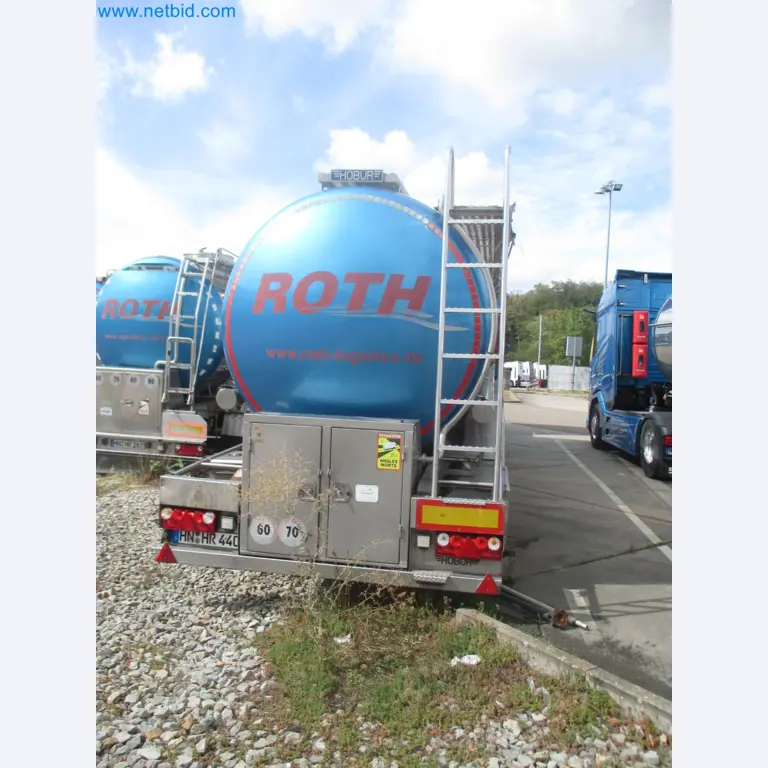 Tractor-trailers and tank semi-trailers for transporting liquid goods and food products (tank logistics)-3