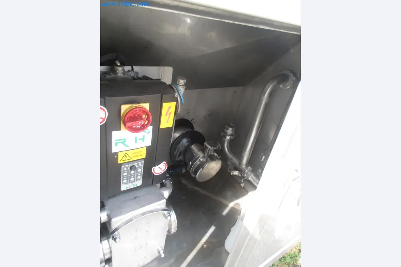 Tractor-trailers and tank semi-trailers for transporting liquid goods and food products (tank logistics)-4