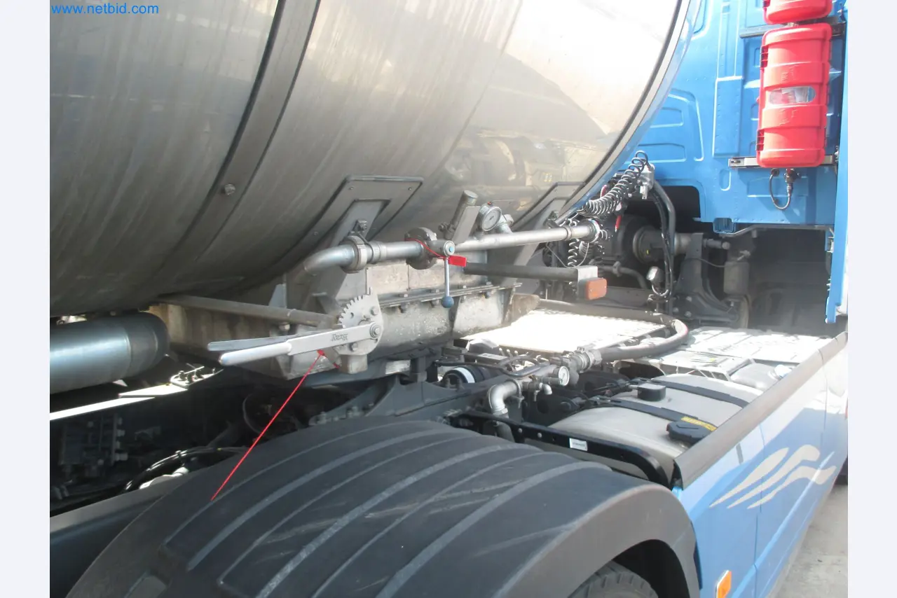 Tractor-trailers and tank semi-trailers for transporting liquid goods and food products (tank logistics)-17