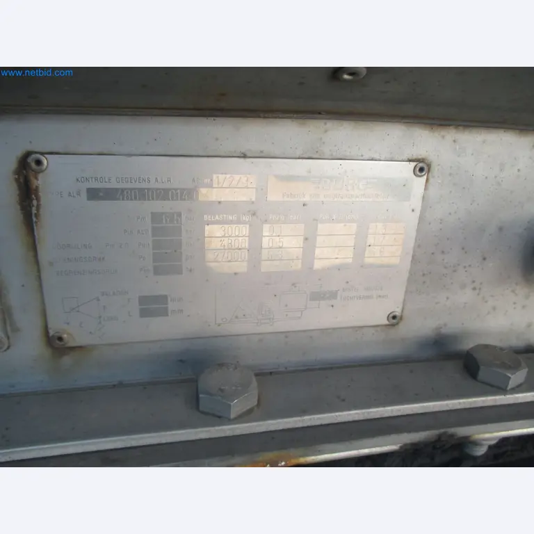 Tractor-trailers and tank semi-trailers for transporting liquid goods and food products (tank logistics)-17
