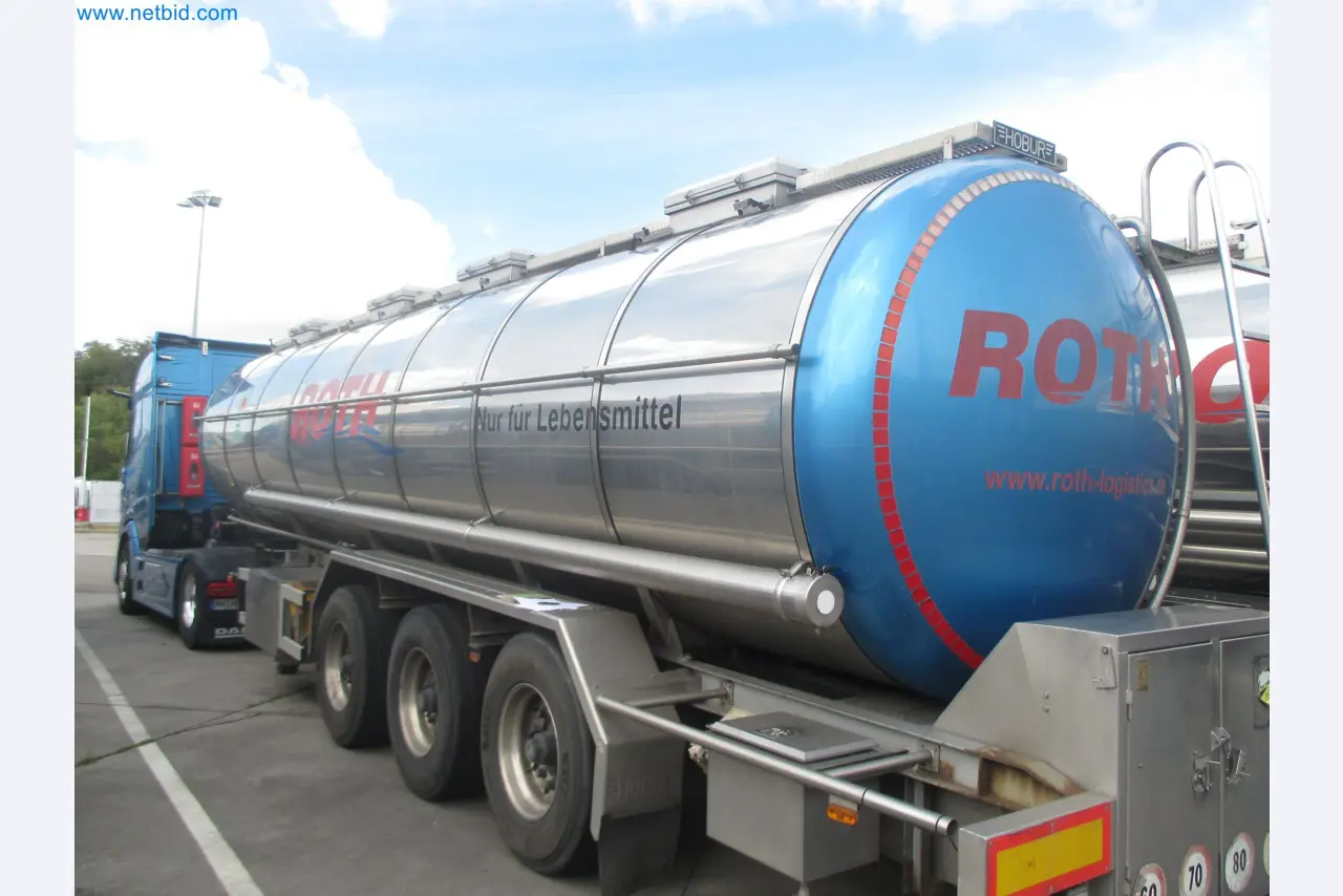 Tractor-trailers and tank semi-trailers for transporting liquid goods and food products (tank logistics)-1