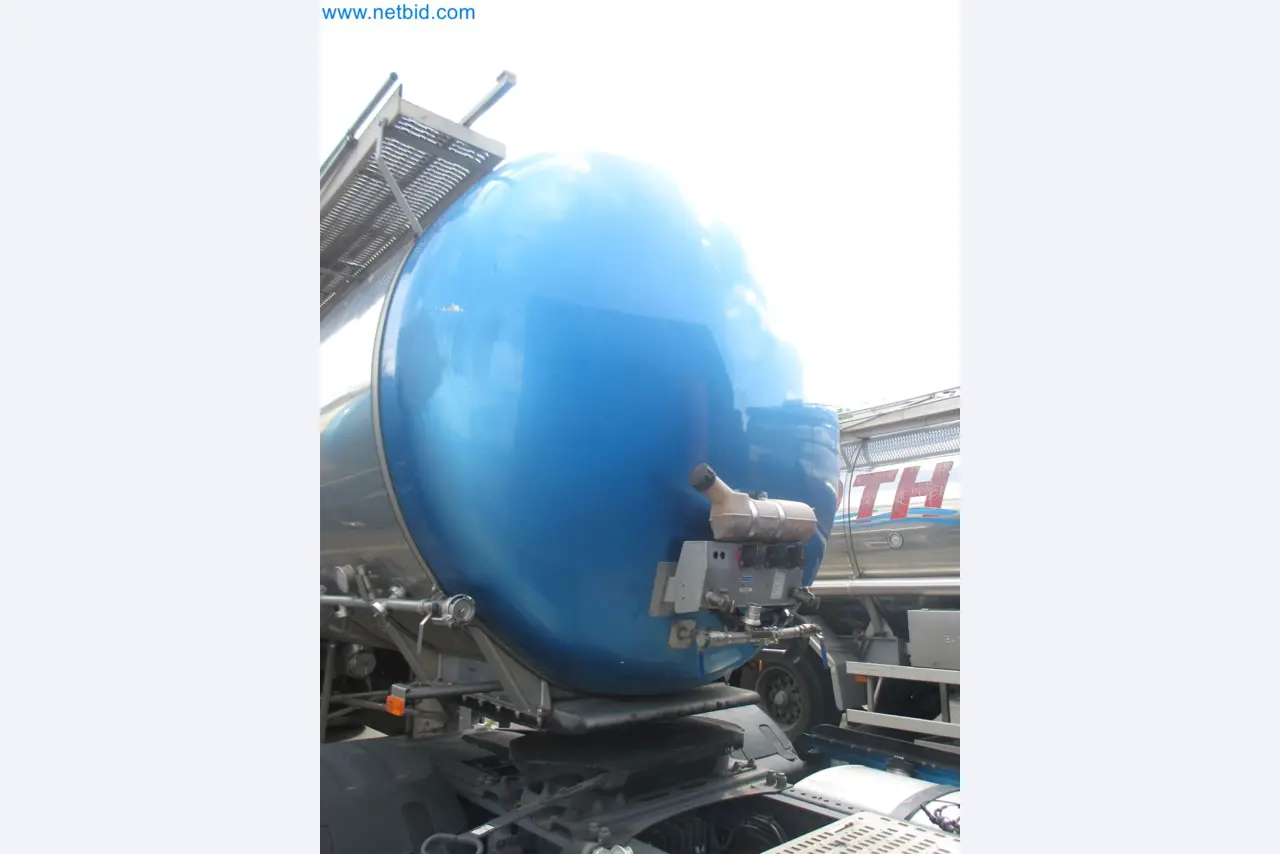 Tractor-trailers and tank semi-trailers for transporting liquid goods and food products (tank logistics)-22