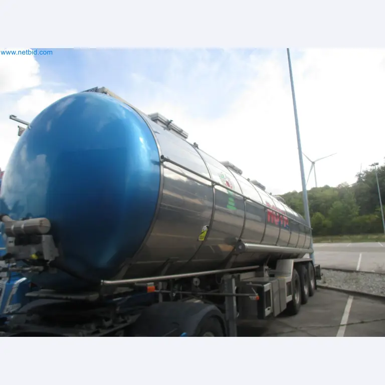 Tractor-trailers and tank semi-trailers for transporting liquid goods and food products (tank logistics)-24