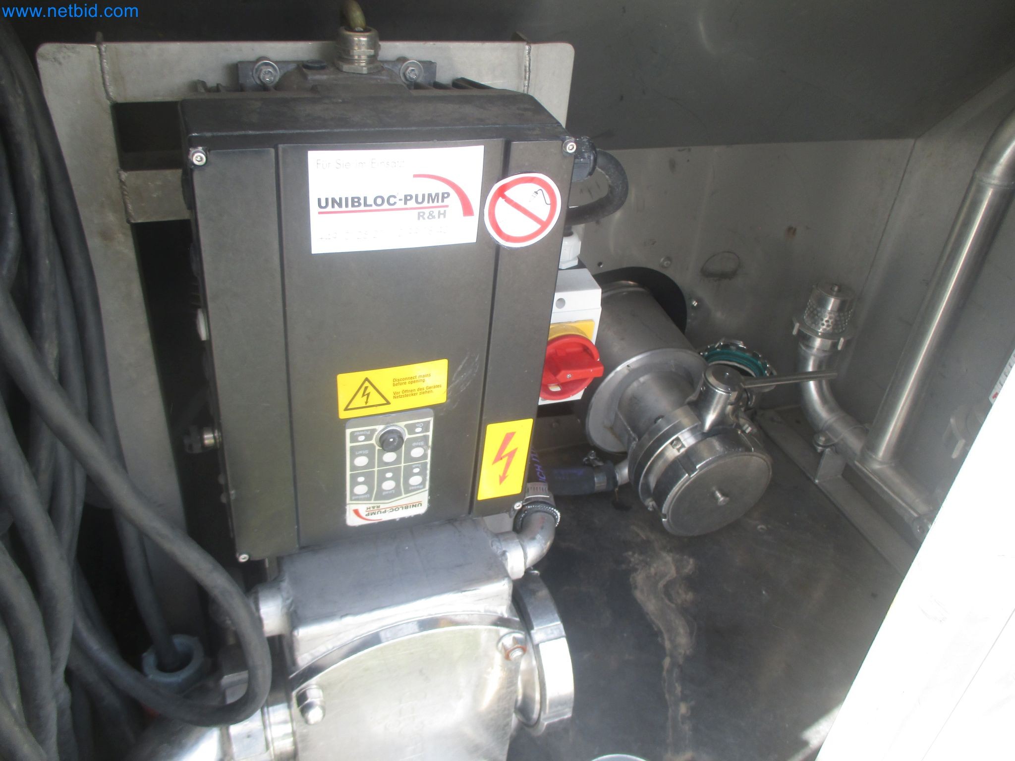 Tractor-trailers and tank semi-trailers for transporting liquid goods and food products (tank logistics)-3