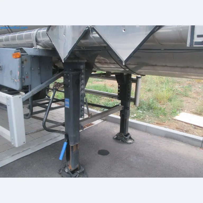 Tractor-trailers and tank semi-trailers for transporting liquid goods and food products (tank logistics)-13
