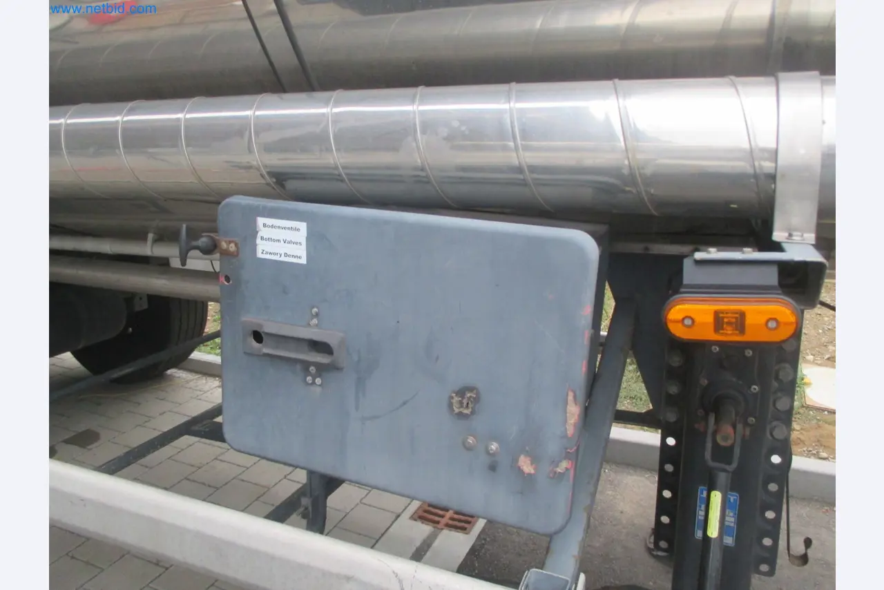 Tractor-trailers and tank semi-trailers for transporting liquid goods and food products (tank logistics)-14