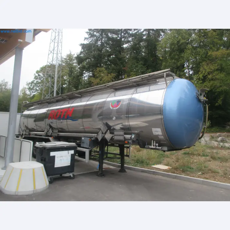 Tractor-trailers and tank semi-trailers for transporting liquid goods and food products (tank logistics)-1