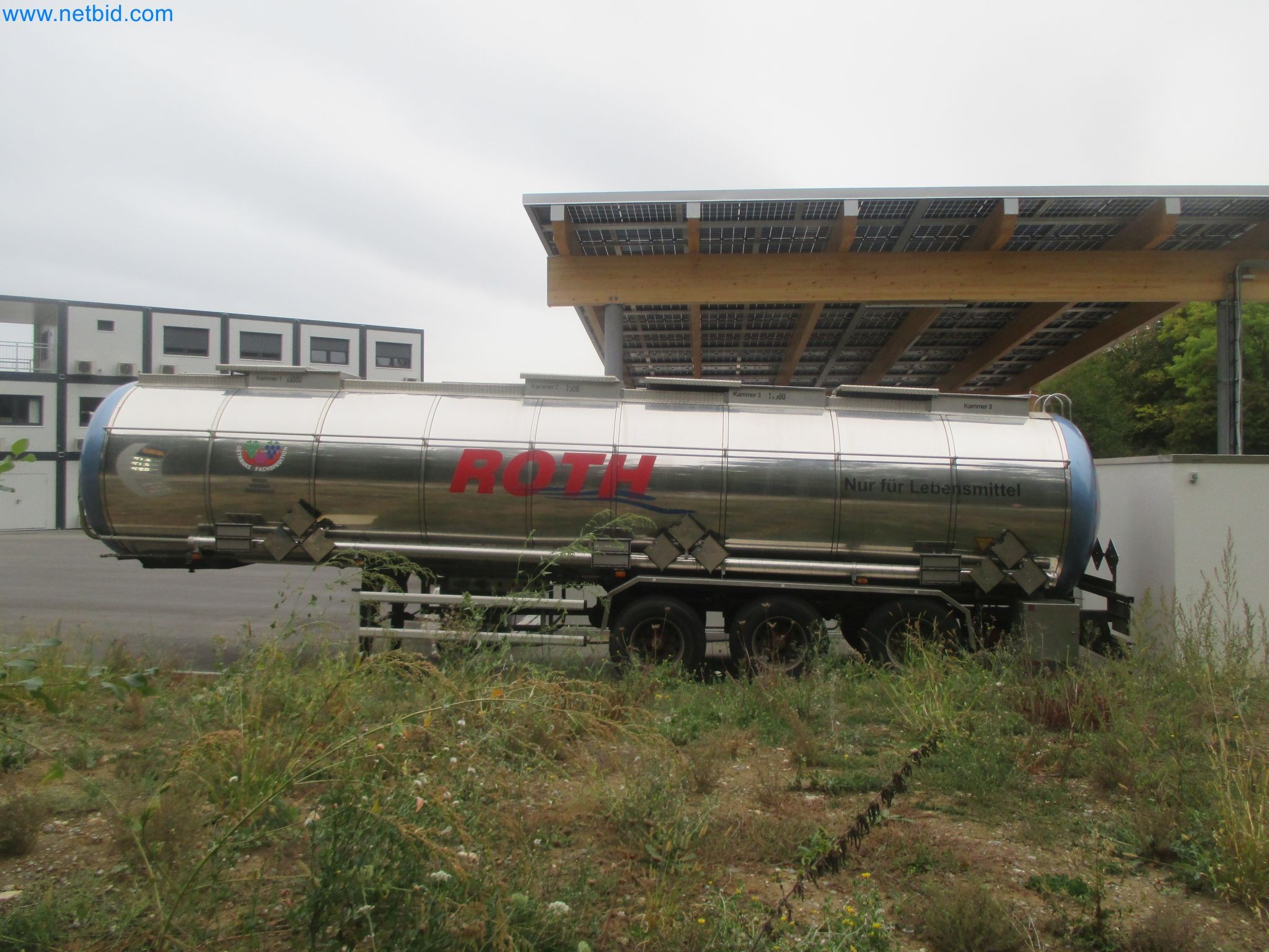 Tractor-trailers and tank semi-trailers for transporting liquid goods and food products (tank logistics)-4