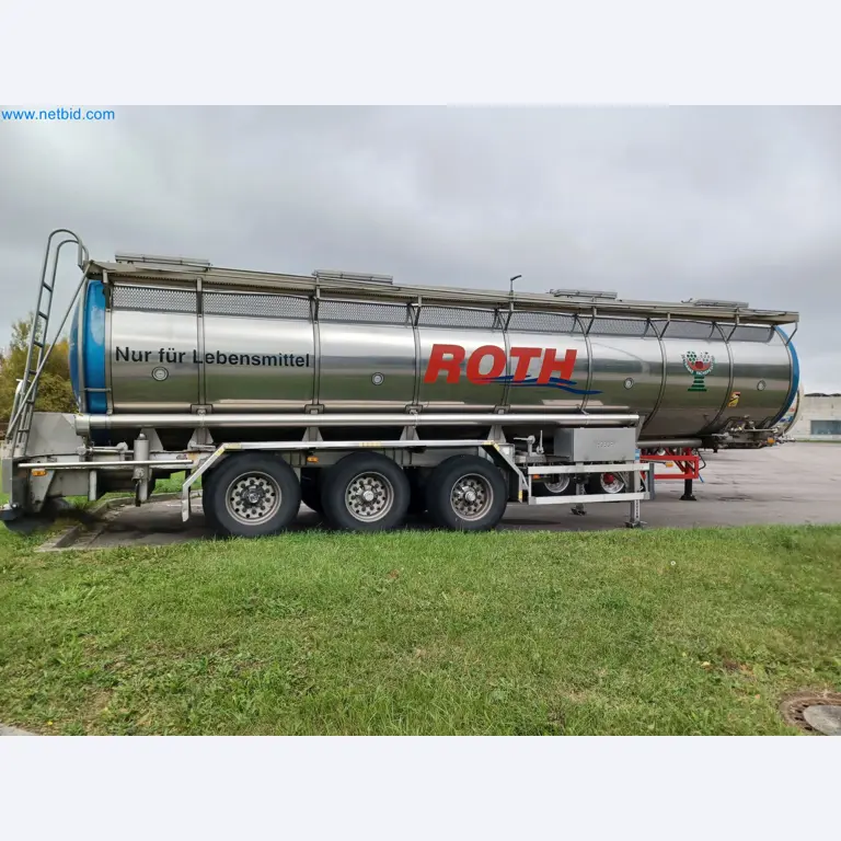 Tractor-trailers and tank semi-trailers for transporting liquid goods and food products (tank logistics)-12