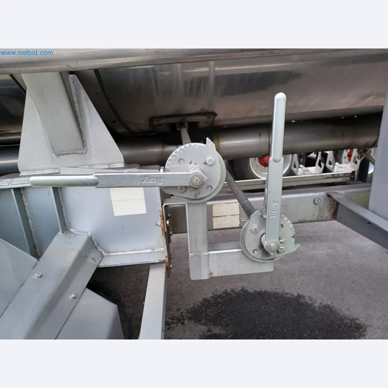 Tractor-trailers and tank semi-trailers for transporting liquid goods and food products (tank logistics)-22