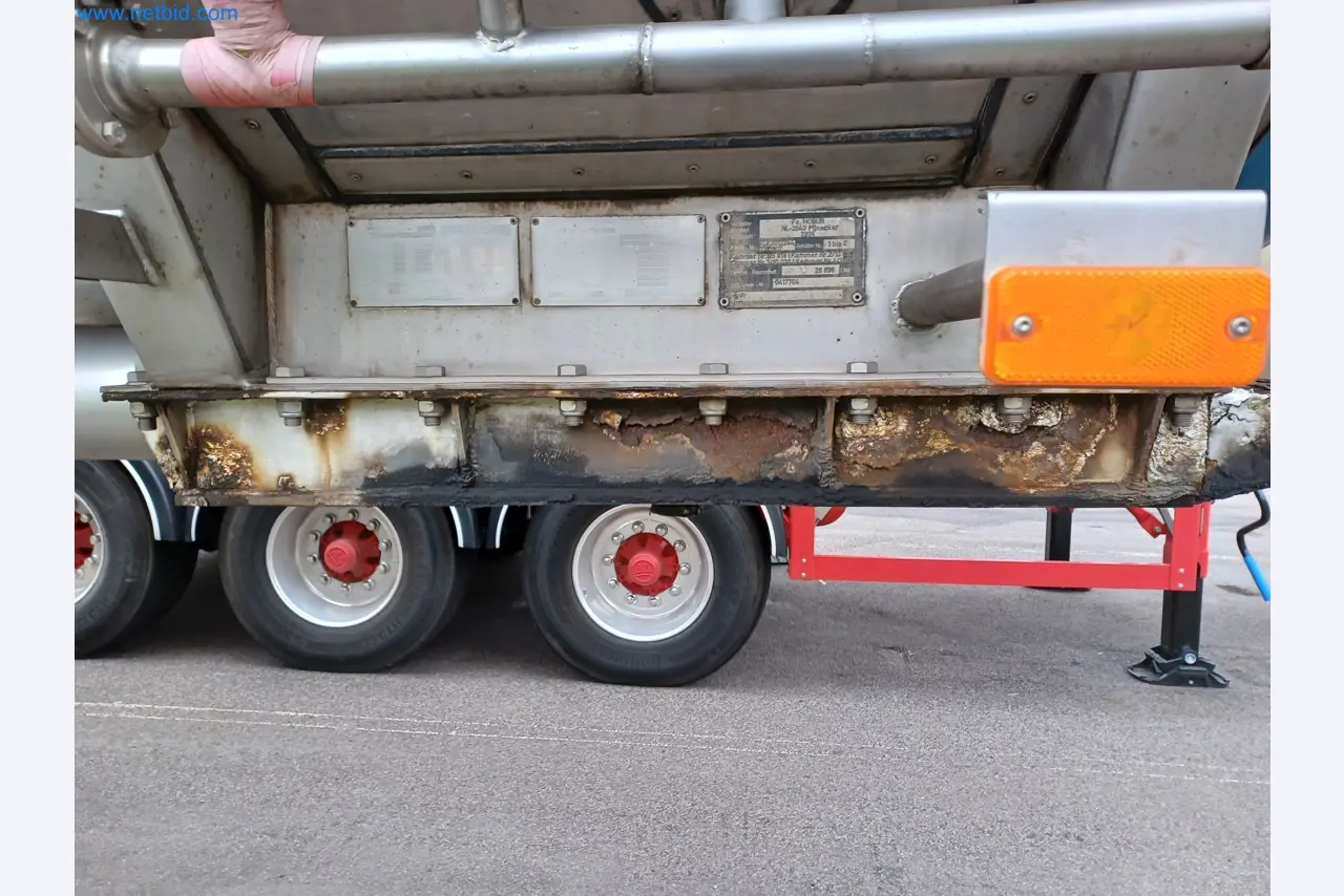 Tractor-trailers and tank semi-trailers for transporting liquid goods and food products (tank logistics)-34