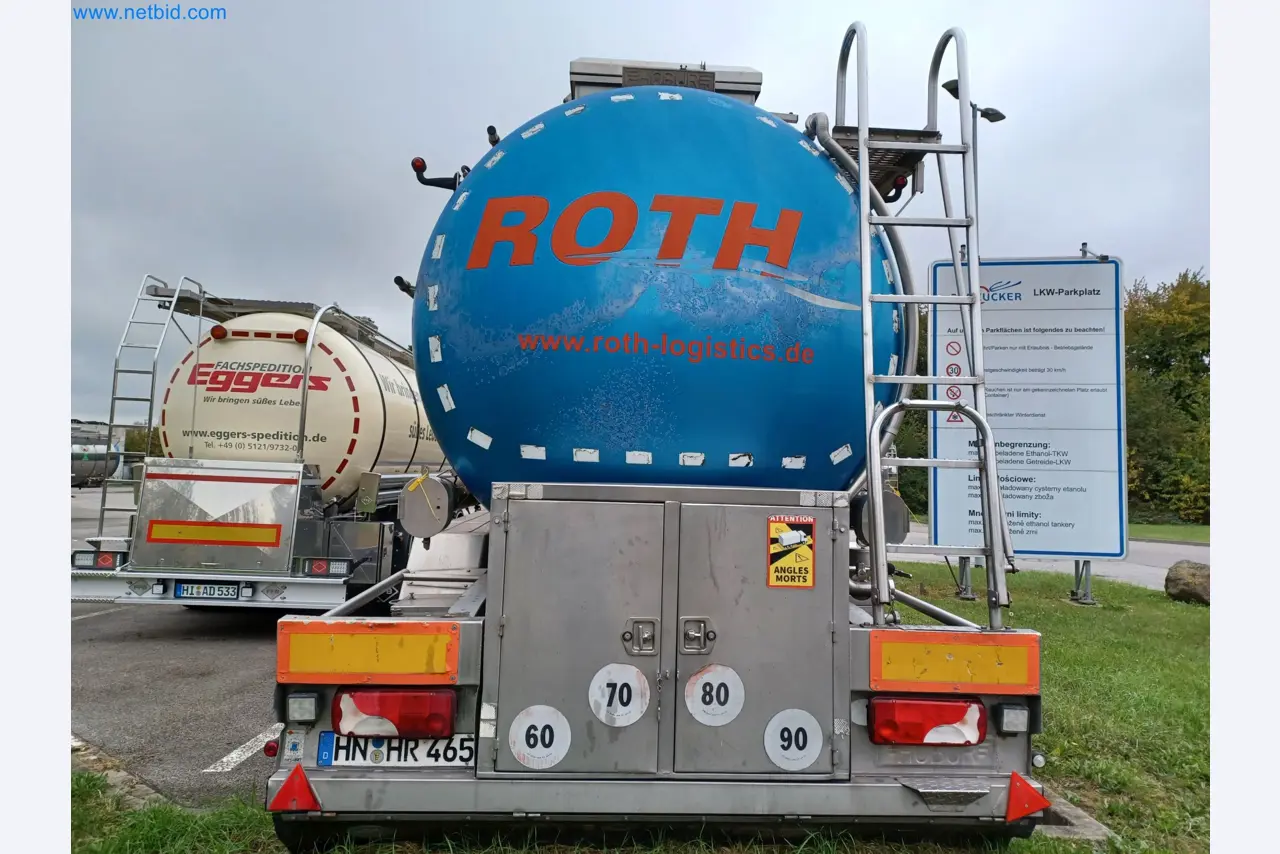 Tractor-trailers and tank semi-trailers for transporting liquid goods and food products (tank logistics)-4