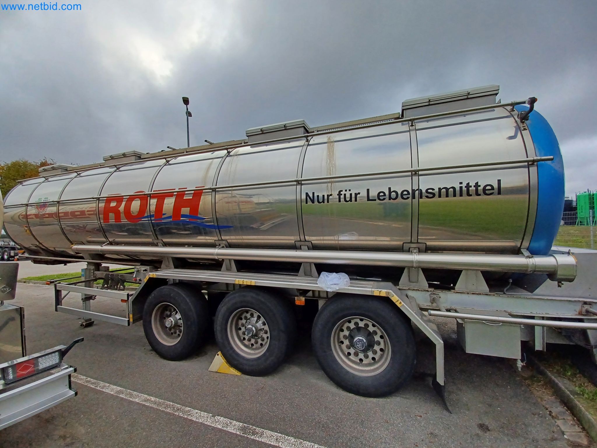 Tractor-trailers and tank semi-trailers for transporting liquid goods and food products (tank logistics)-59