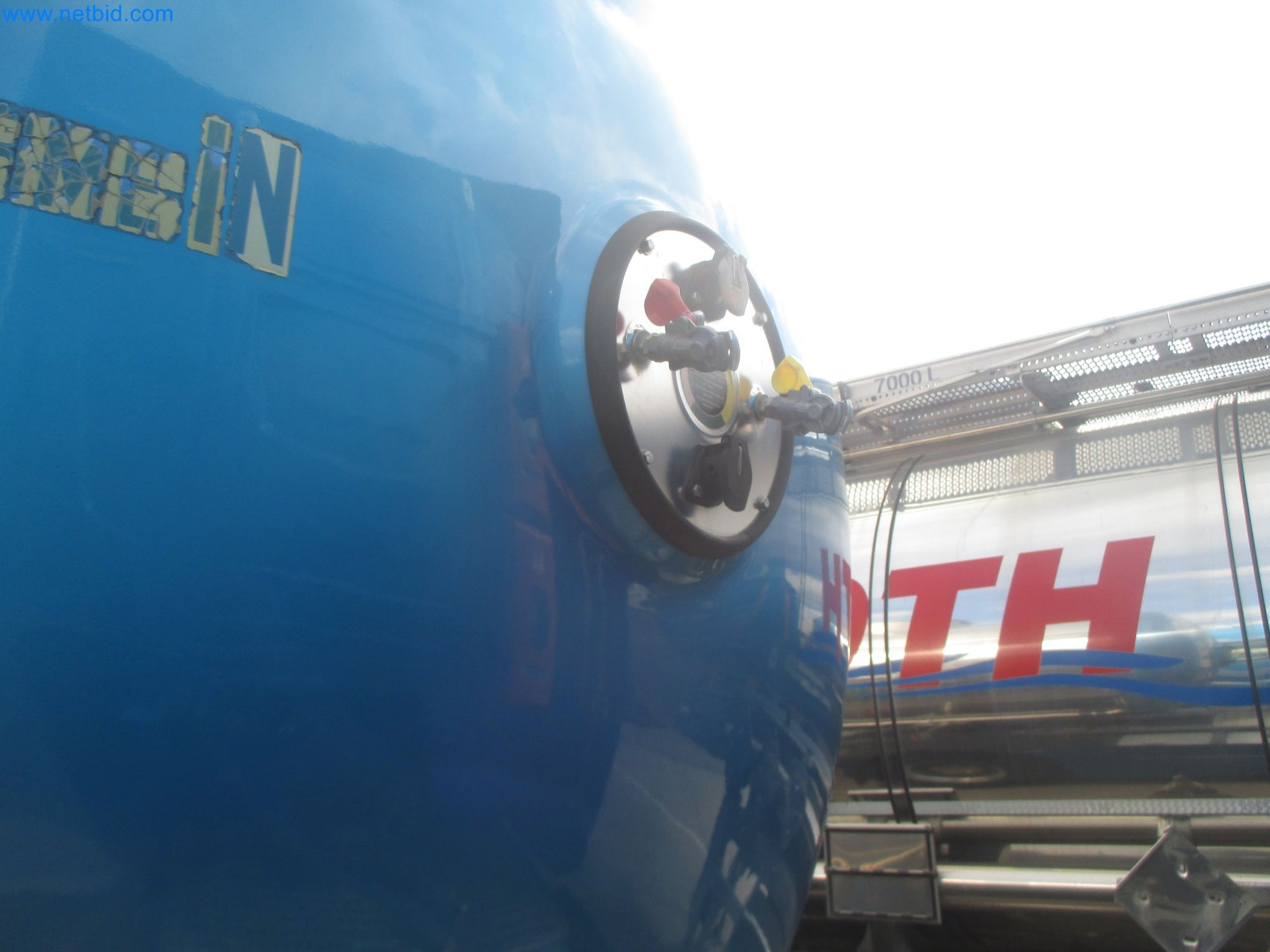 Tractor-trailers and tank semi-trailers for transporting liquid goods and food products (tank logistics)-17