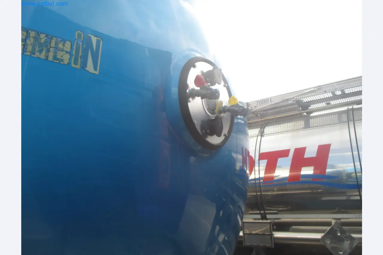 Tractor-trailers and tank semi-trailers for transporting liquid goods and food products (tank logistics)-17