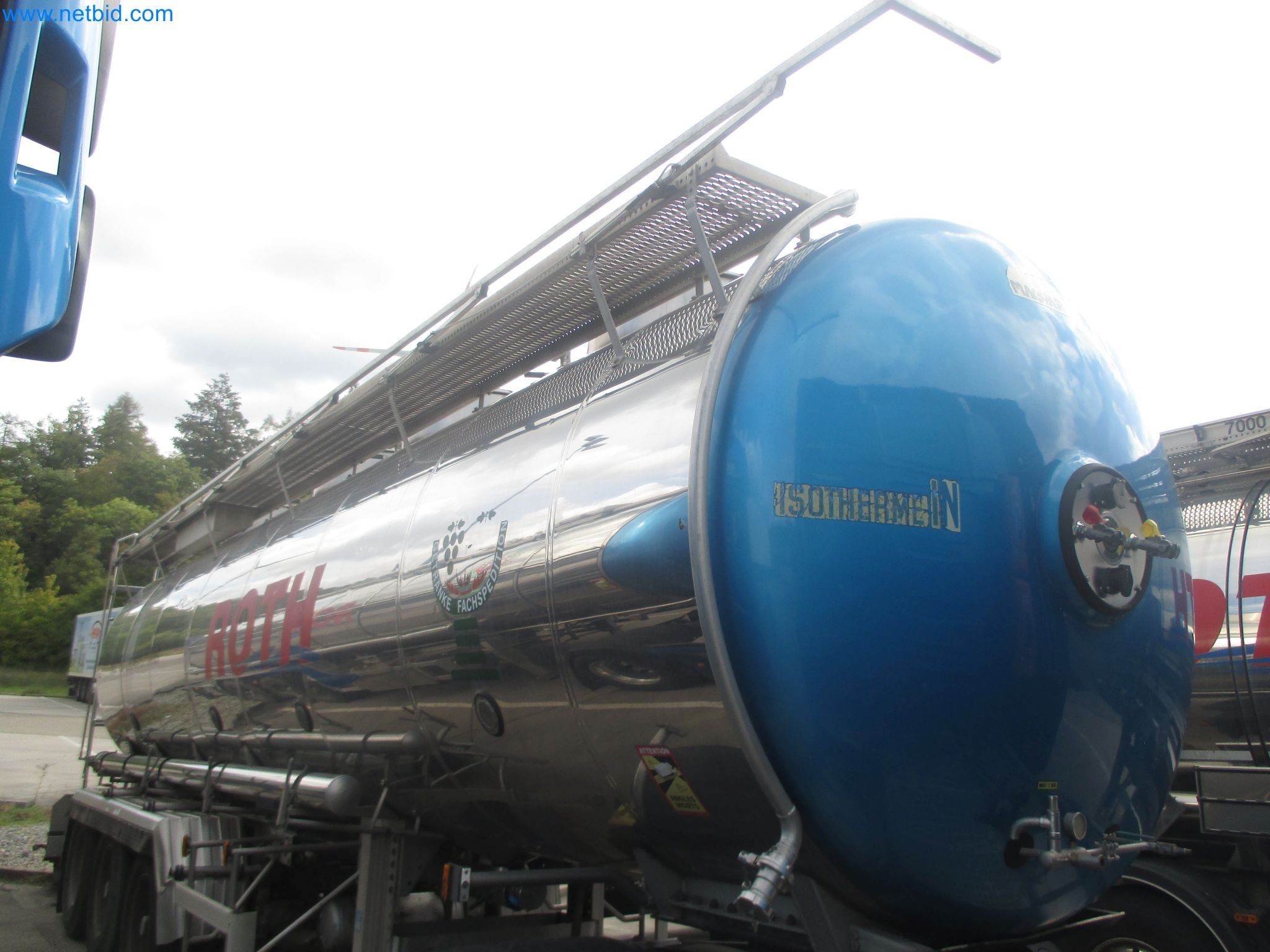 Tractor-trailers and tank semi-trailers for transporting liquid goods and food products (tank logistics)-18
