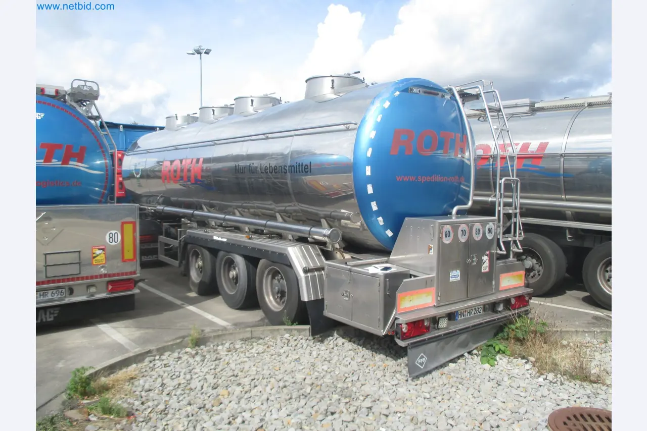 Tractor-trailers and tank semi-trailers for transporting liquid goods and food products (tank logistics)-1