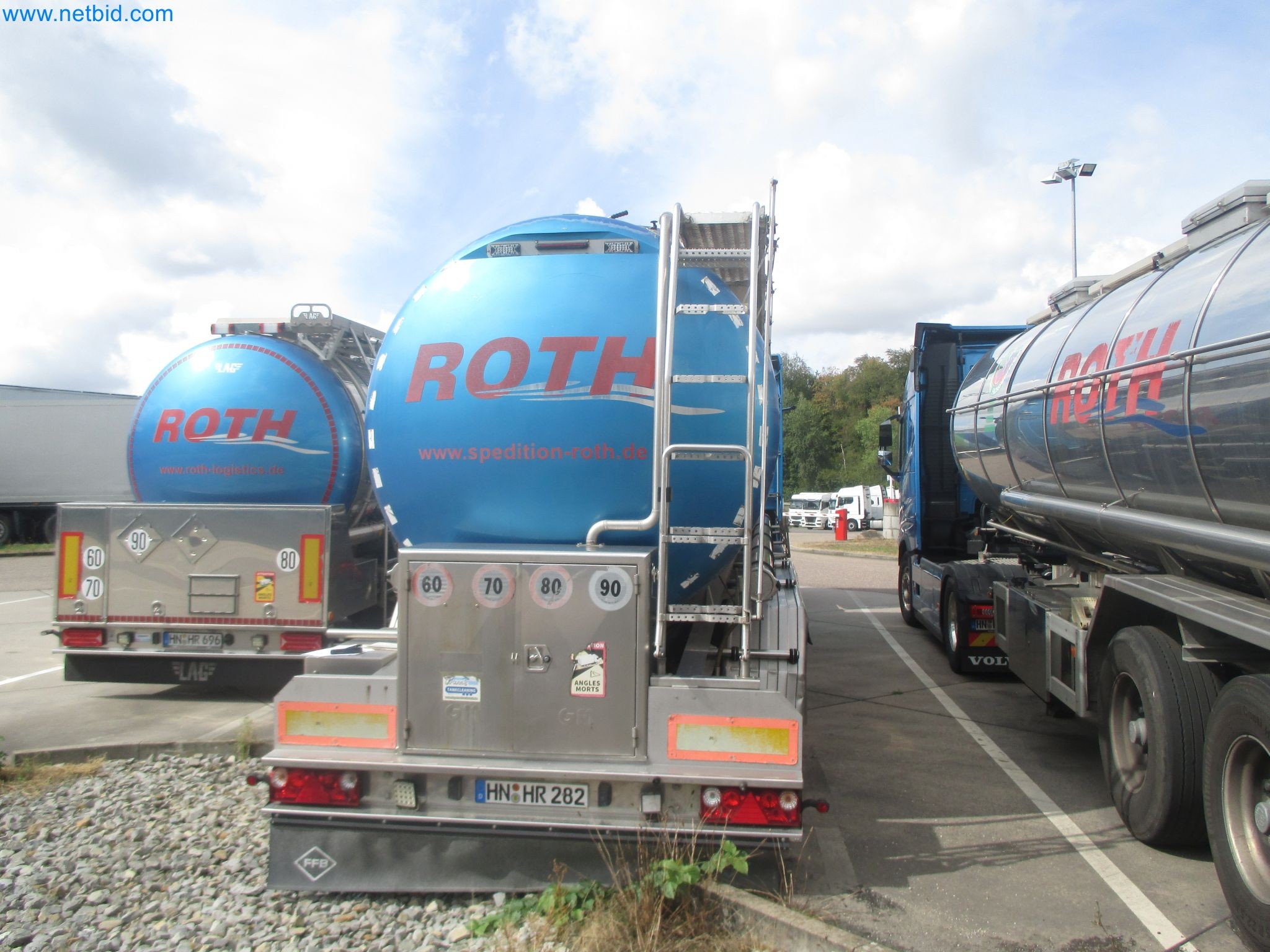 Tractor-trailers and tank semi-trailers for transporting liquid goods and food products (tank logistics)-3