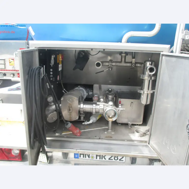 Tractor-trailers and tank semi-trailers for transporting liquid goods and food products (tank logistics)-4