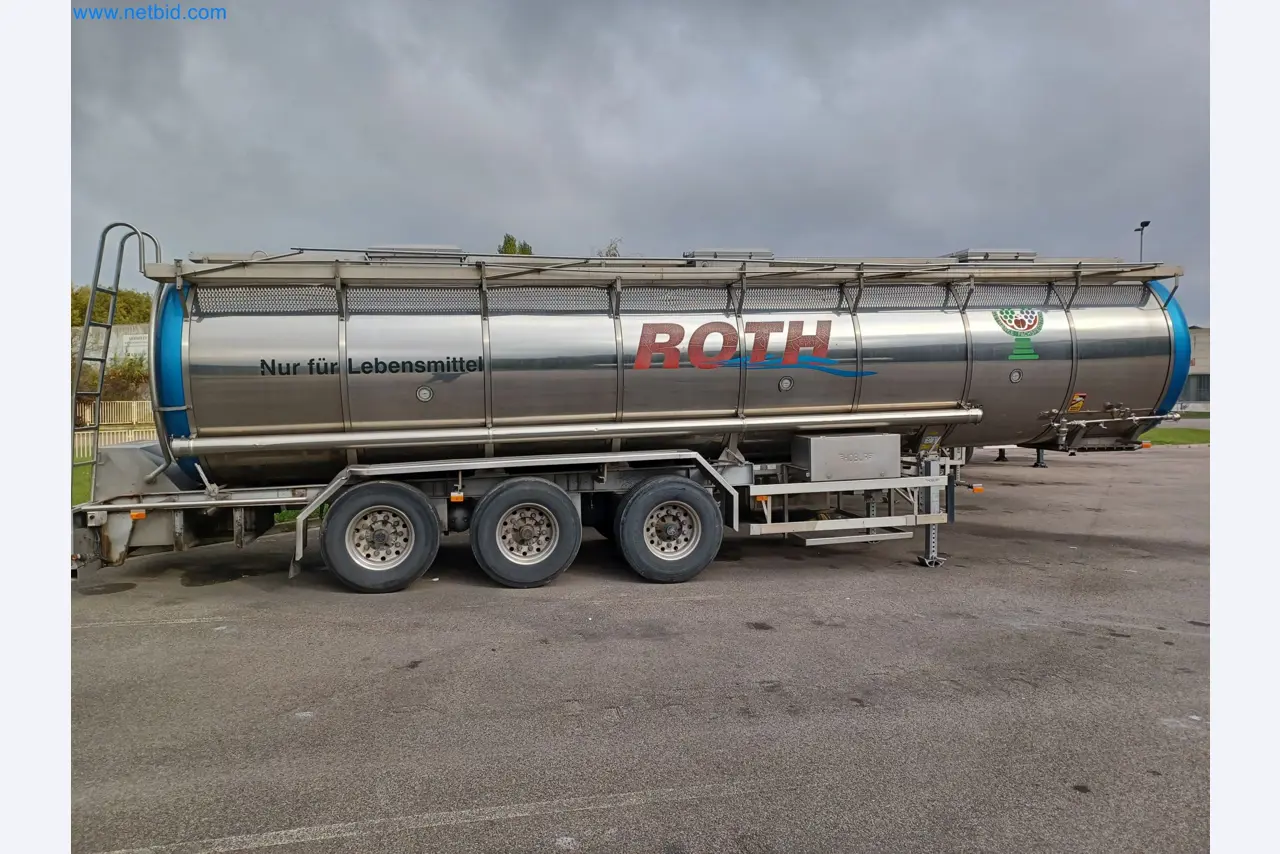 Tractor-trailers and tank semi-trailers for transporting liquid goods and food products (tank logistics)-14