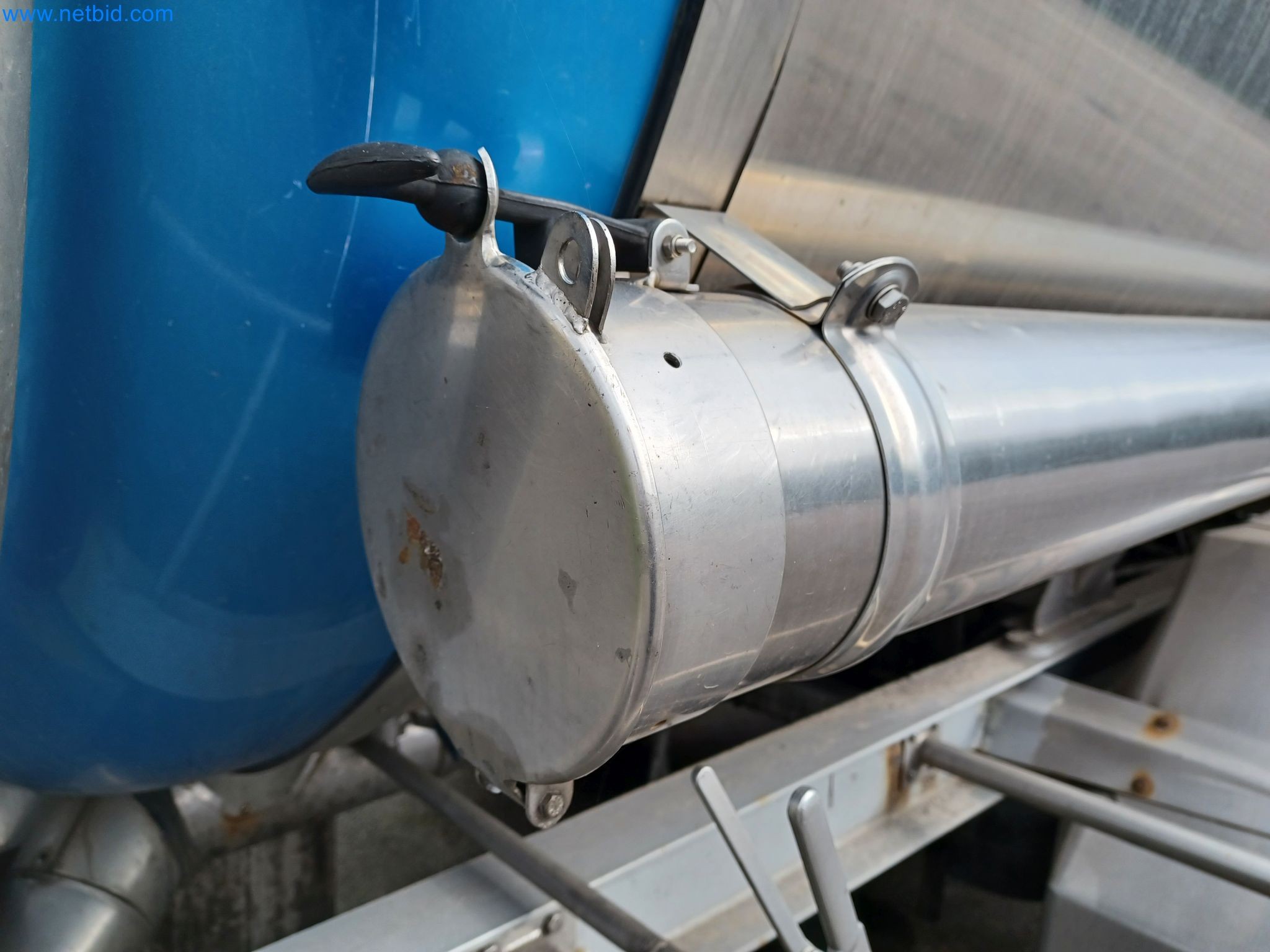 Tractor-trailers and tank semi-trailers for transporting liquid goods and food products (tank logistics)-18