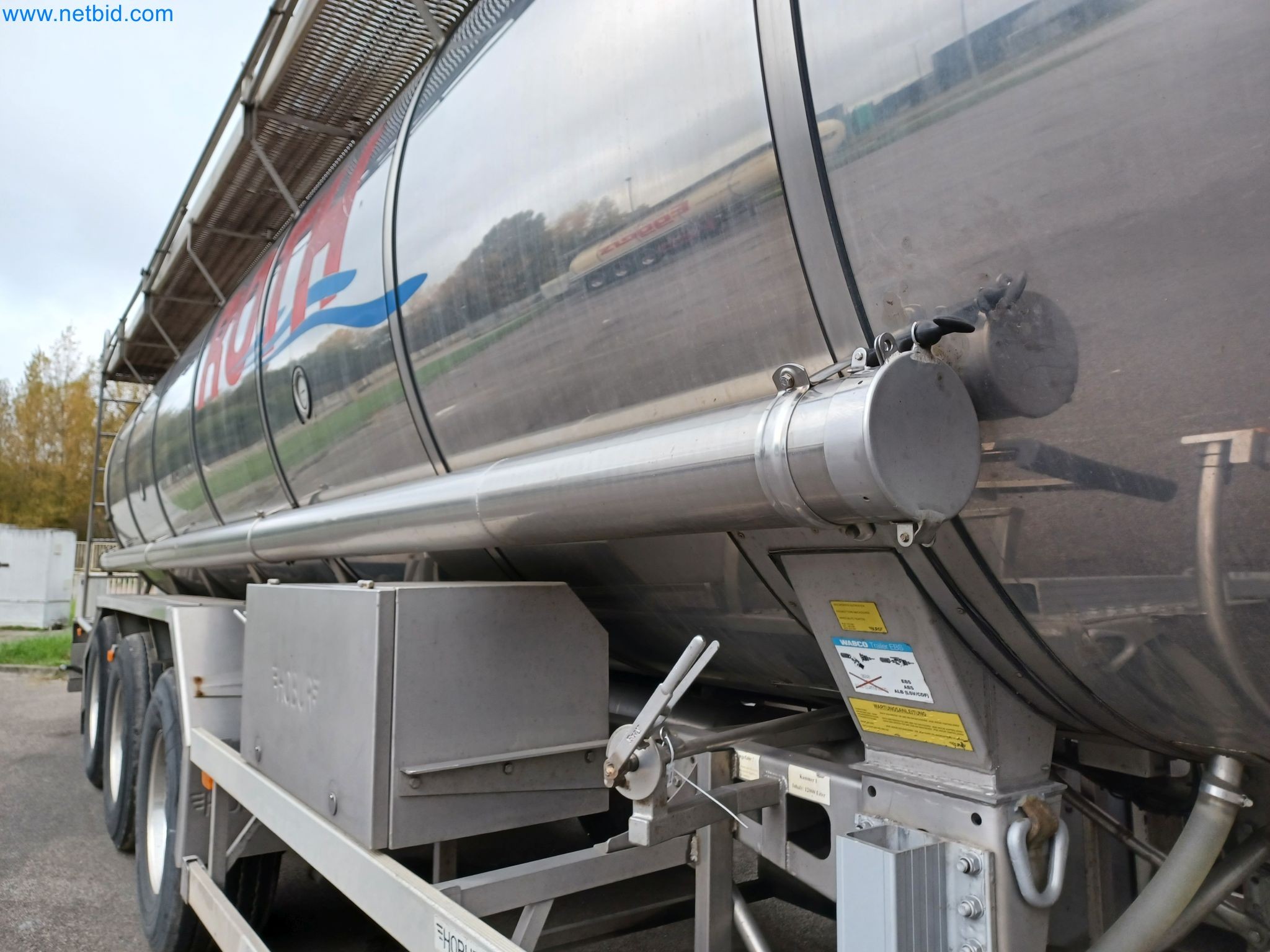 Tractor-trailers and tank semi-trailers for transporting liquid goods and food products (tank logistics)-34