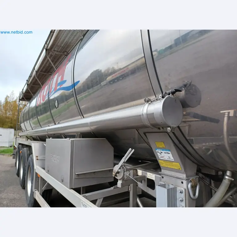 Tractor-trailers and tank semi-trailers for transporting liquid goods and food products (tank logistics)-34