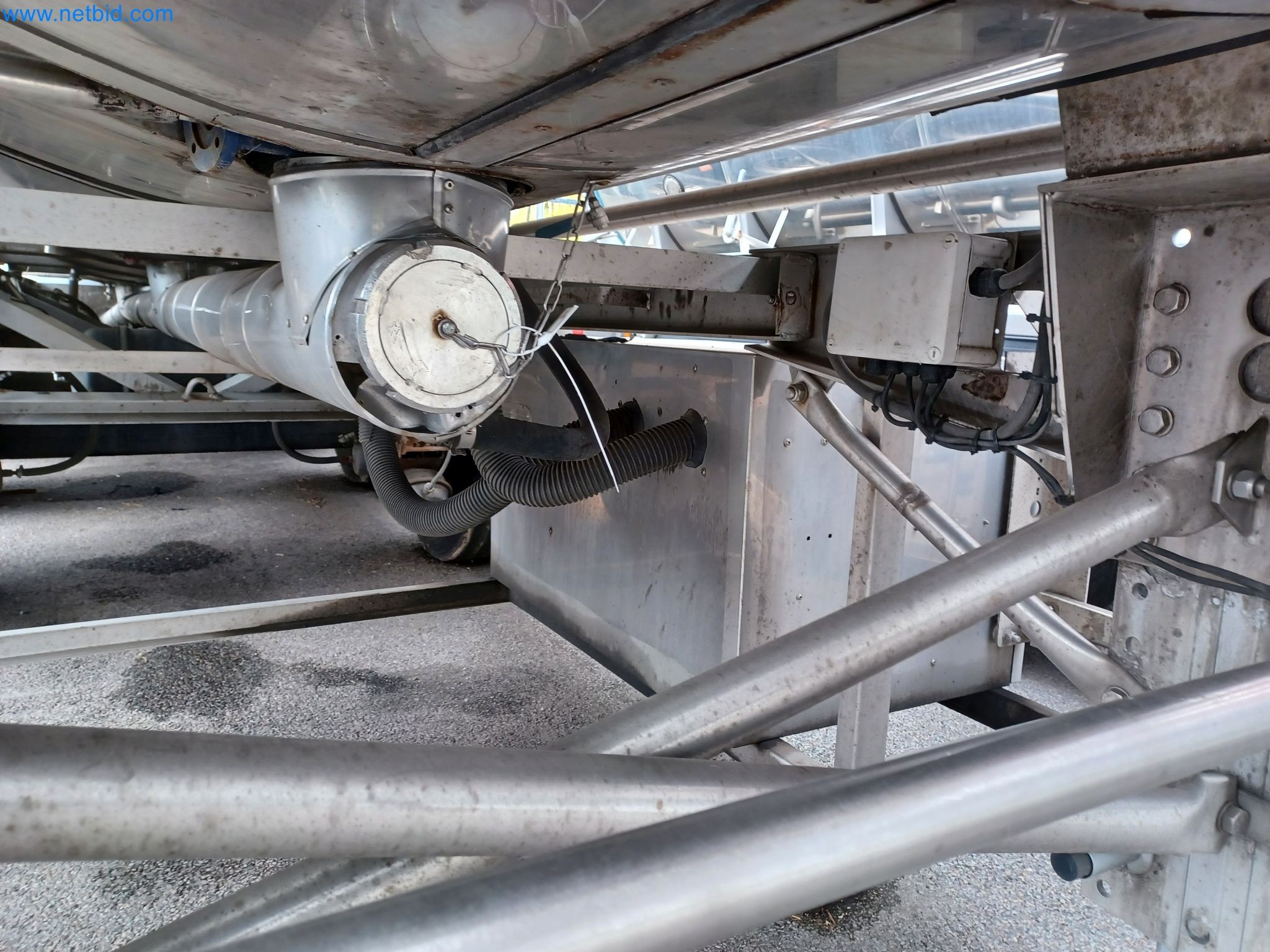 Tractor-trailers and tank semi-trailers for transporting liquid goods and food products (tank logistics)-41