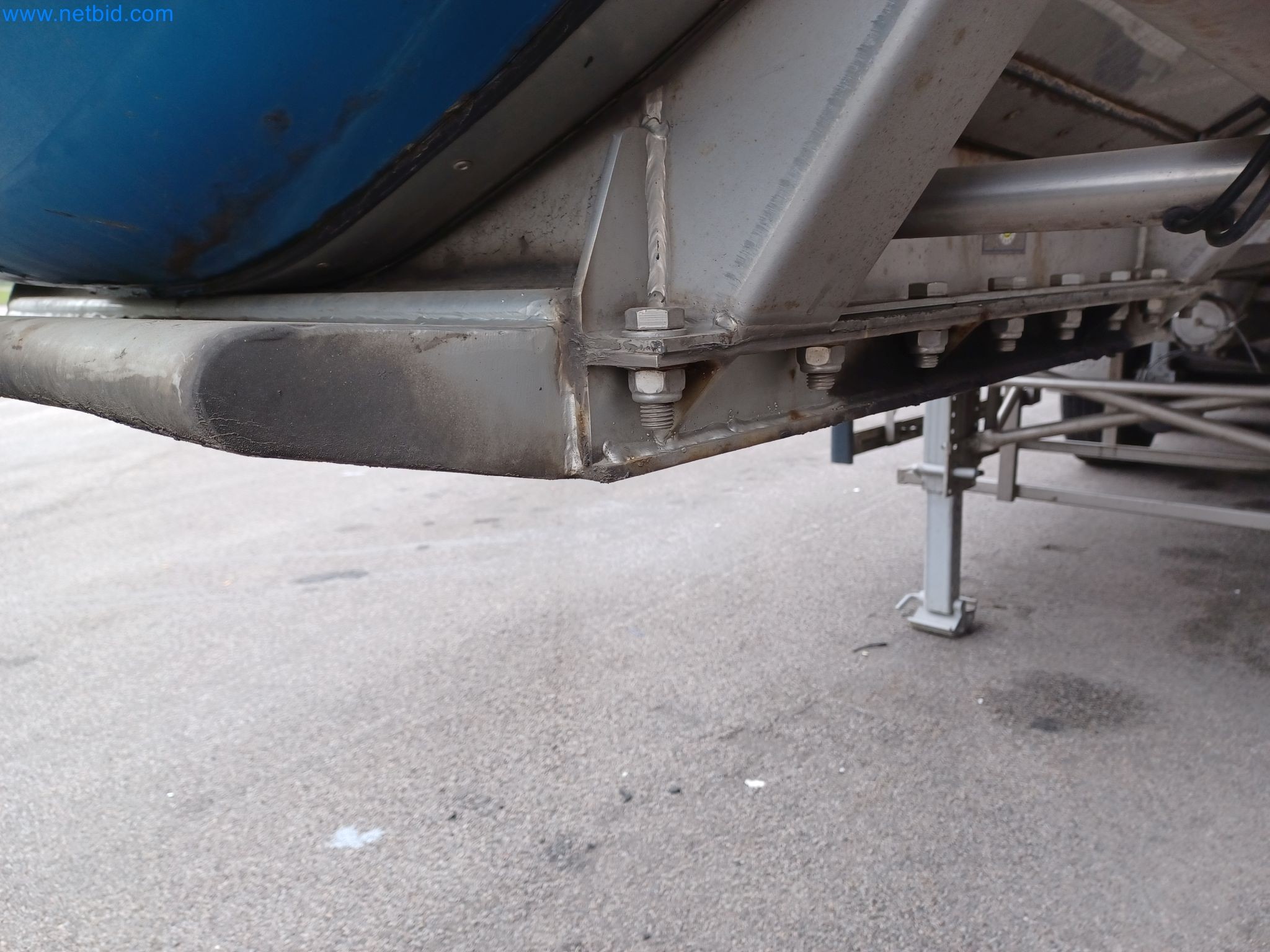Tractor-trailers and tank semi-trailers for transporting liquid goods and food products (tank logistics)-47