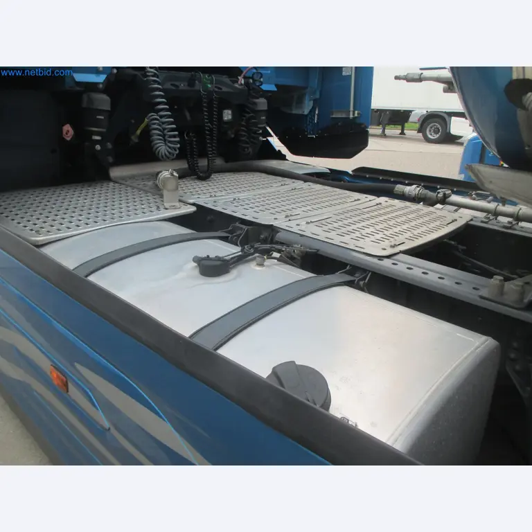 Tractor-trailers and tank semi-trailers for transporting liquid goods and food products (tank logistics)-13