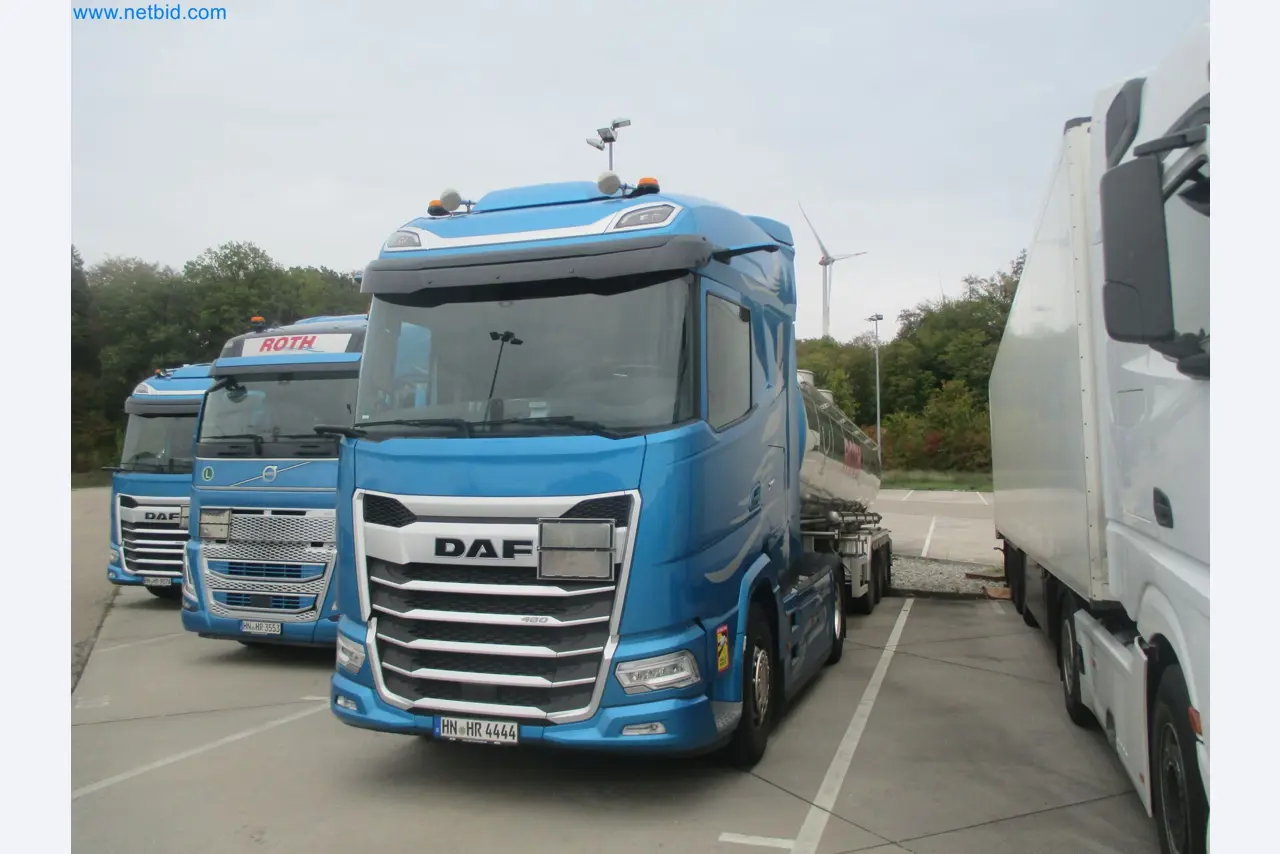 Tractor-trailers and tank semi-trailers for transporting liquid goods and food products (tank logistics)-1