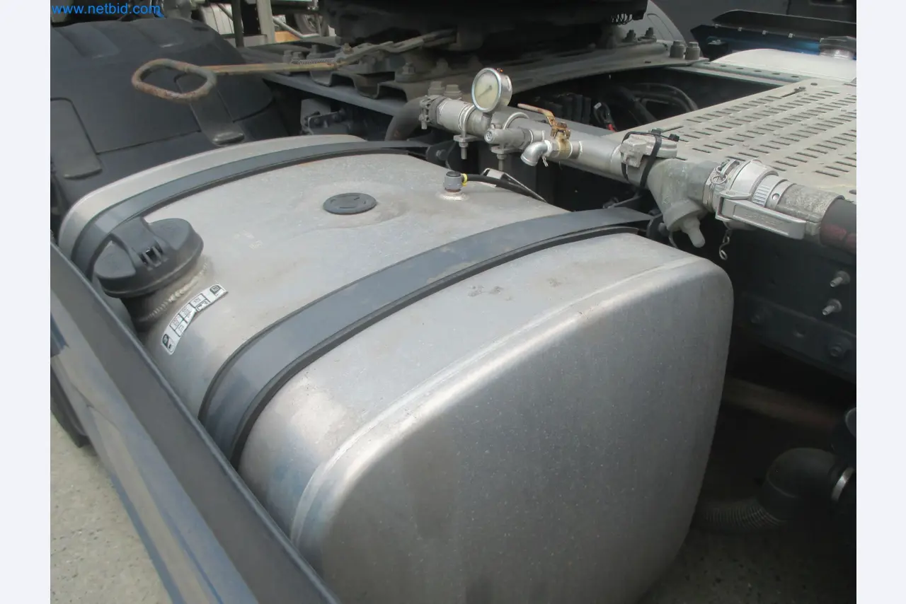 Tractor-trailers and tank semi-trailers for transporting liquid goods and food products (tank logistics)-22