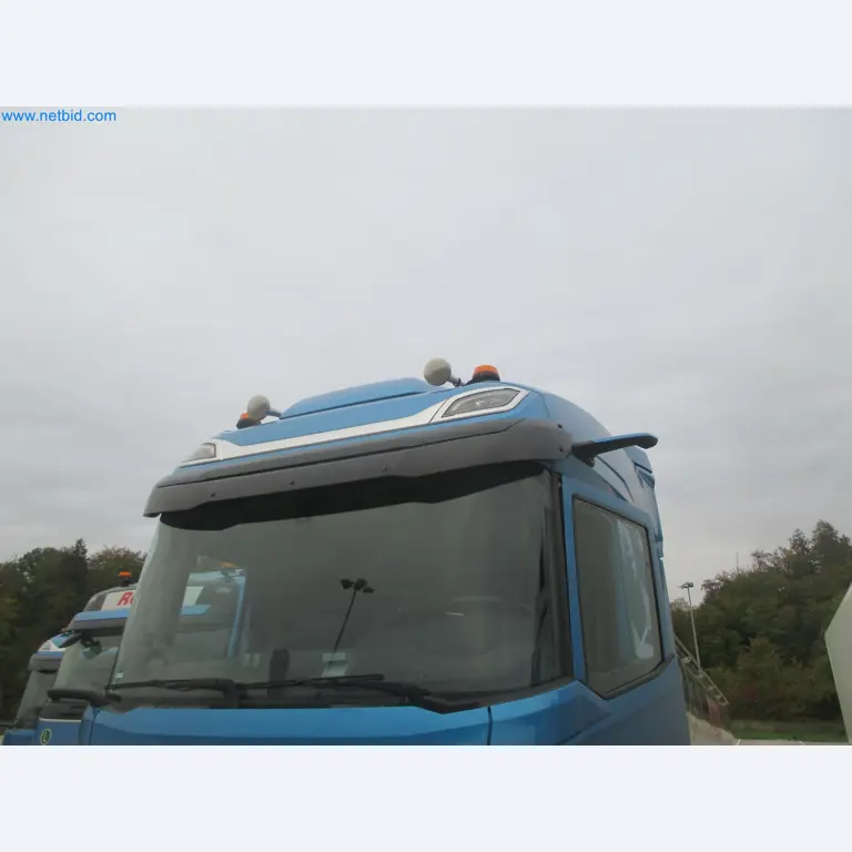 Tractor-trailers and tank semi-trailers for transporting liquid goods and food products (tank logistics)-27