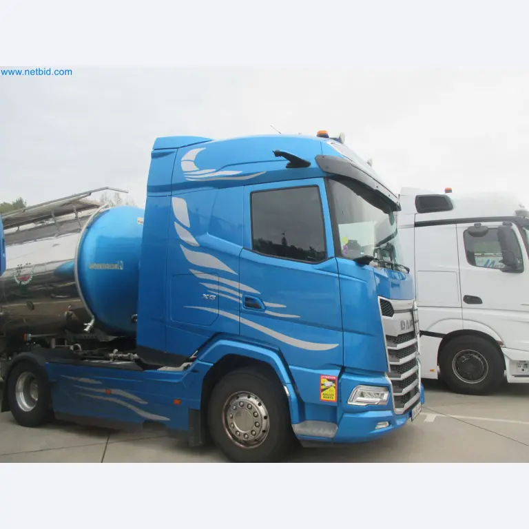 Tractor-trailers and tank semi-trailers for transporting liquid goods and food products (tank logistics)-3