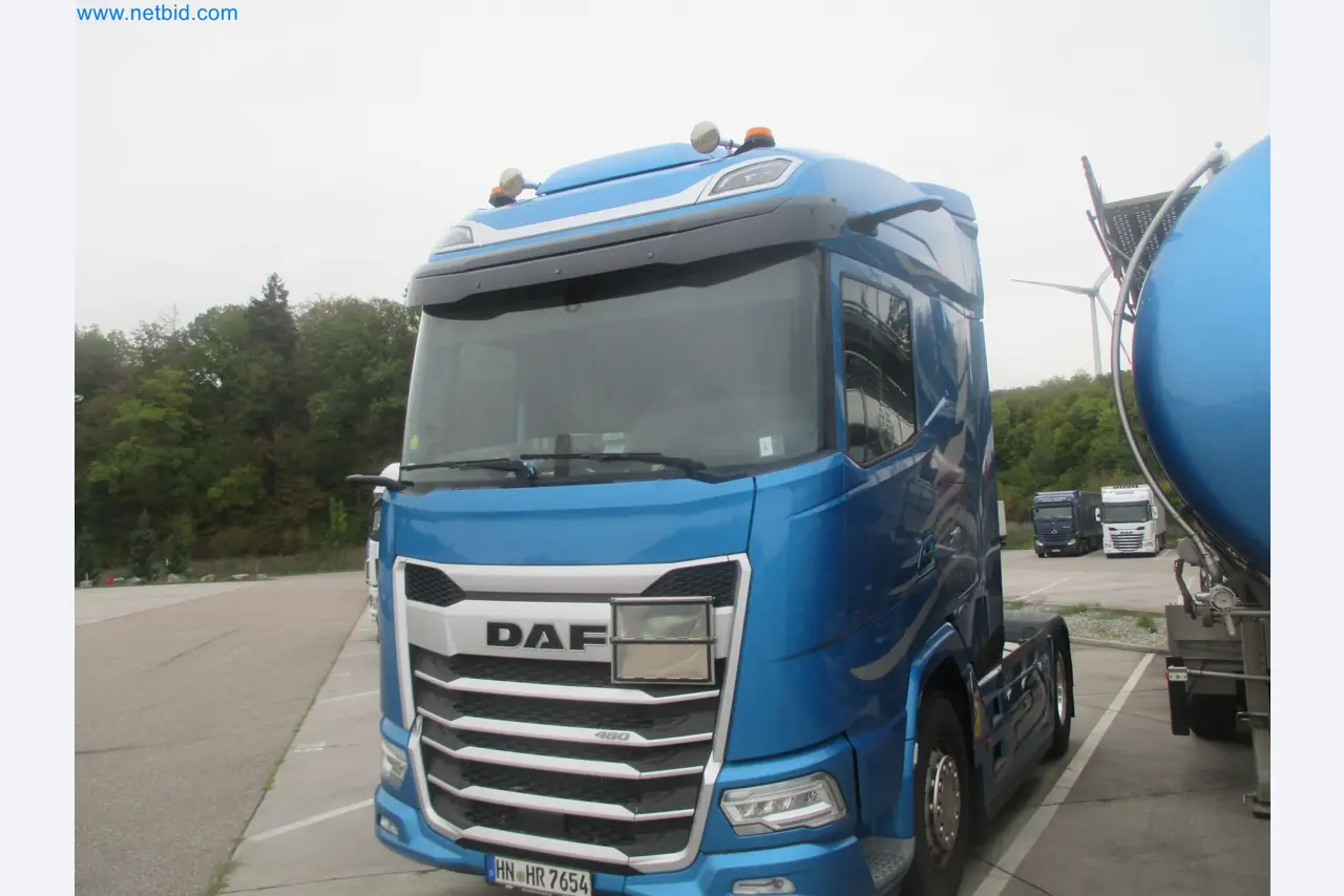 Tractor-trailers and tank semi-trailers for transporting liquid goods and food products (tank logistics)-1