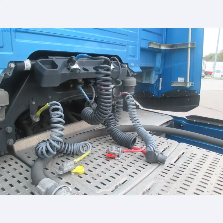 Tractor-trailers and tank semi-trailers for transporting liquid goods and food products (tank logistics)-22