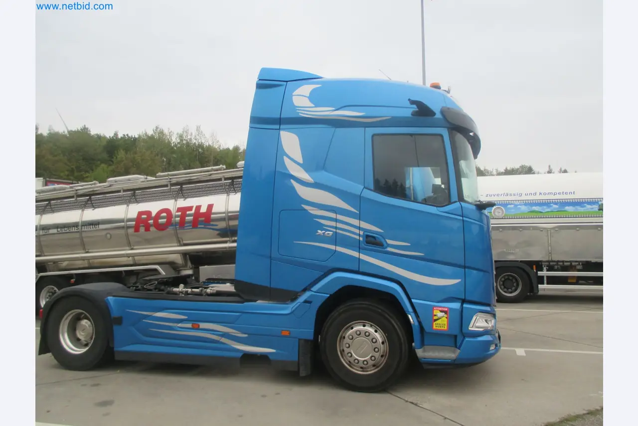 Tractor-trailers and tank semi-trailers for transporting liquid goods and food products (tank logistics)-3