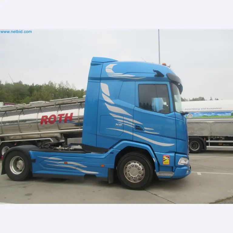 Tractor-trailers and tank semi-trailers for transporting liquid goods and food products (tank logistics)-3