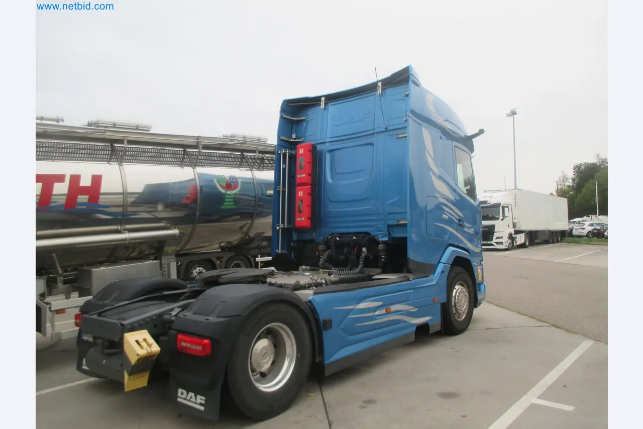 Tractor-trailers and tank semi-trailers for transporting liquid goods and food products (tank logistics)-4
