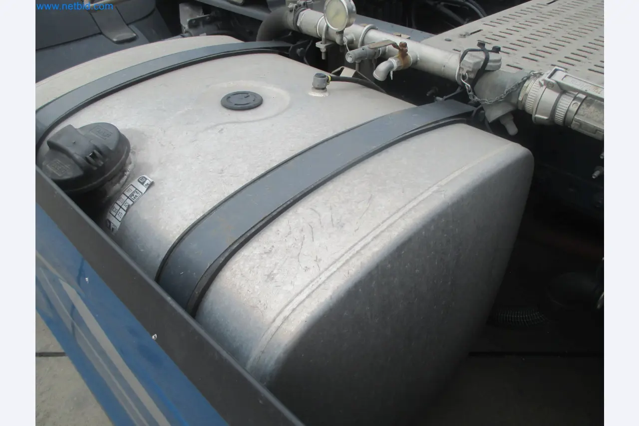Tractor-trailers and tank semi-trailers for transporting liquid goods and food products (tank logistics)-8