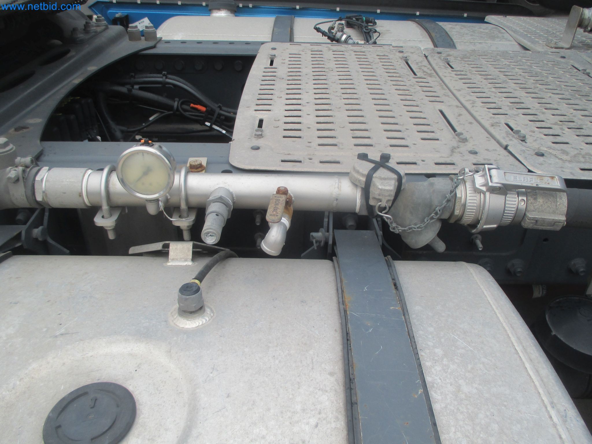 Tractor-trailers and tank semi-trailers for transporting liquid goods and food products (tank logistics)-9
