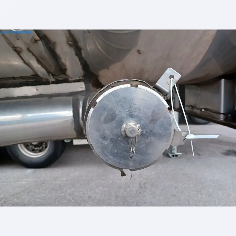 Tractor-trailers and tank semi-trailers for transporting liquid goods and food products (tank logistics)-26