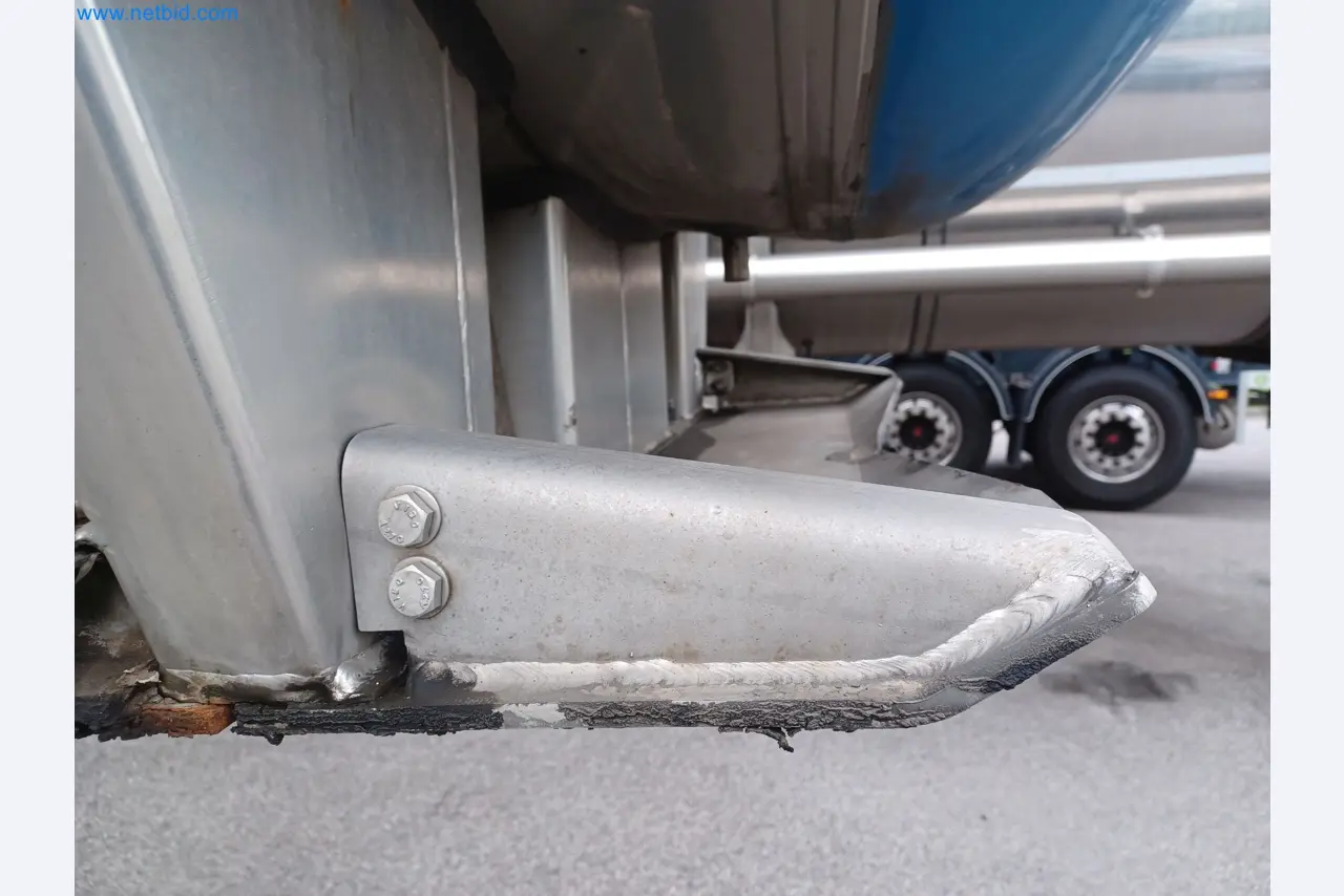 Tractor-trailers and tank semi-trailers for transporting liquid goods and food products (tank logistics)-31