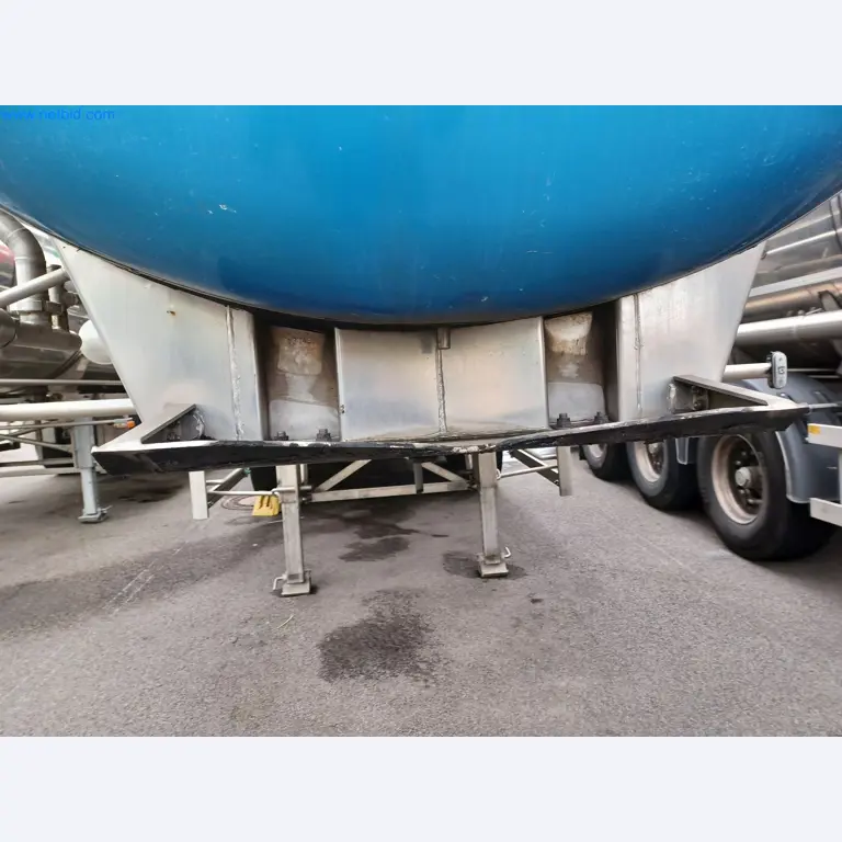 Tractor-trailers and tank semi-trailers for transporting liquid goods and food products (tank logistics)-32