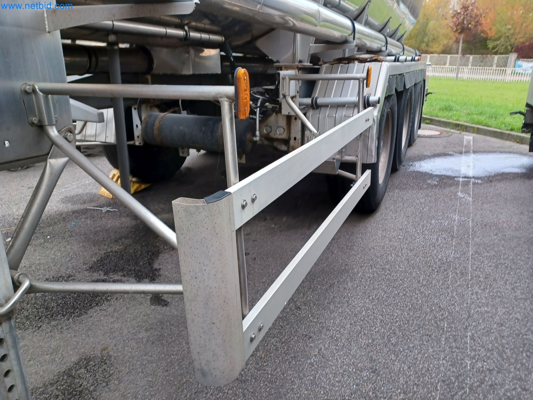 Tractor-trailers and tank semi-trailers for transporting liquid goods and food products (tank logistics)-40