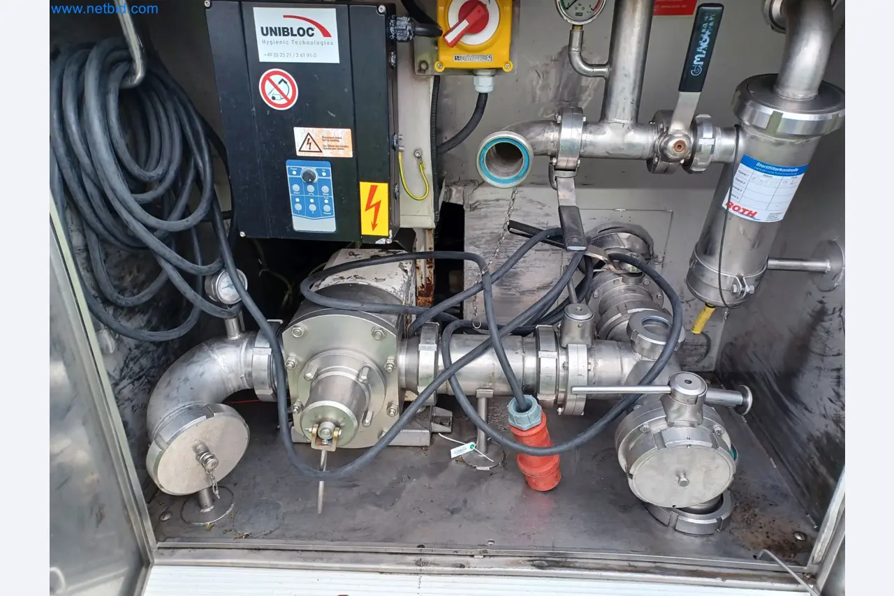 Tractor-trailers and tank semi-trailers for transporting liquid goods and food products (tank logistics)-4