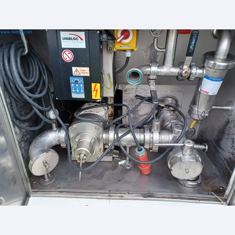 Tractor-trailers and tank semi-trailers for transporting liquid goods and food products (tank logistics)-4