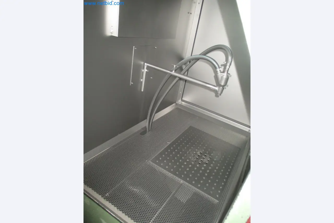 Metalworking, turning, milling, grinding, and finishing for surgical applications-3
