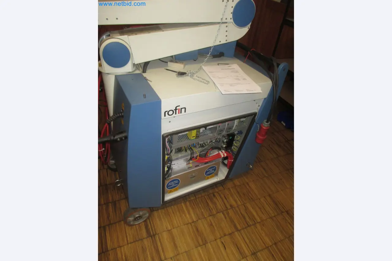 Metalworking, turning, milling, grinding, and finishing for surgical applications-6